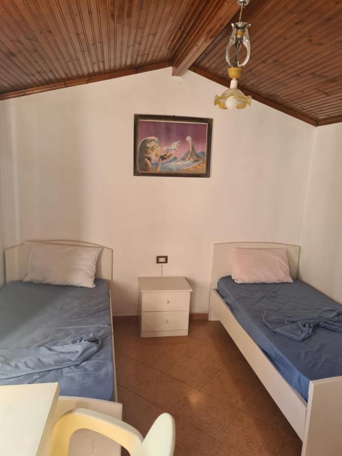 Guest House Ilir Berat Exterior foto
